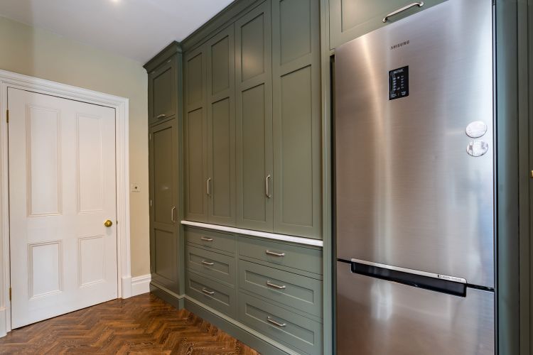 Custom Kitchen Cabinets