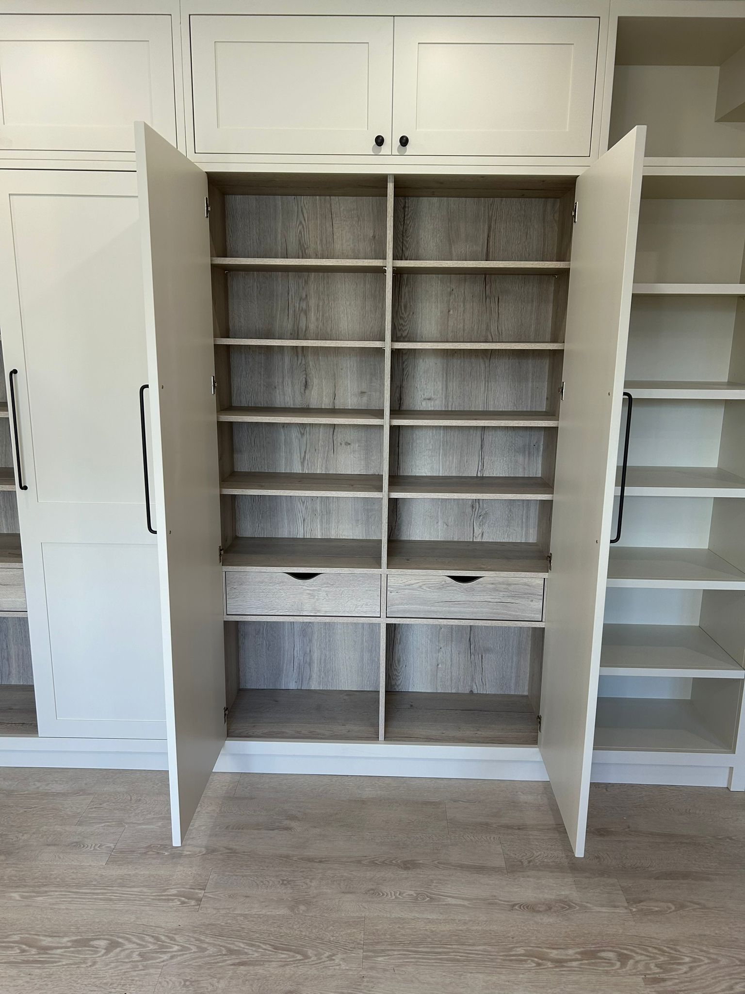 Built in shelving and drawers