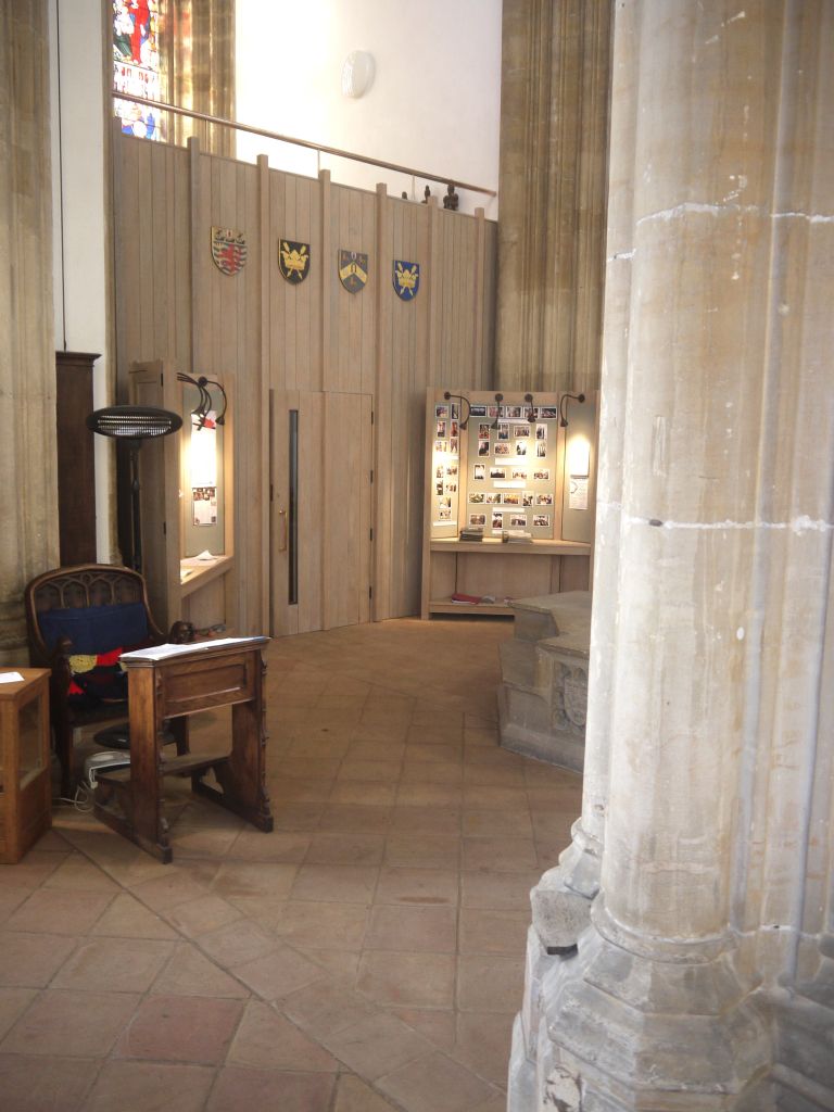 Can you spot the secret door…….